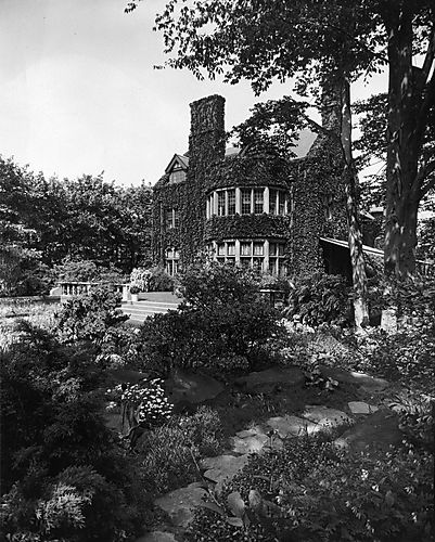 Laughlin Mansion, circa 1903.jpeg